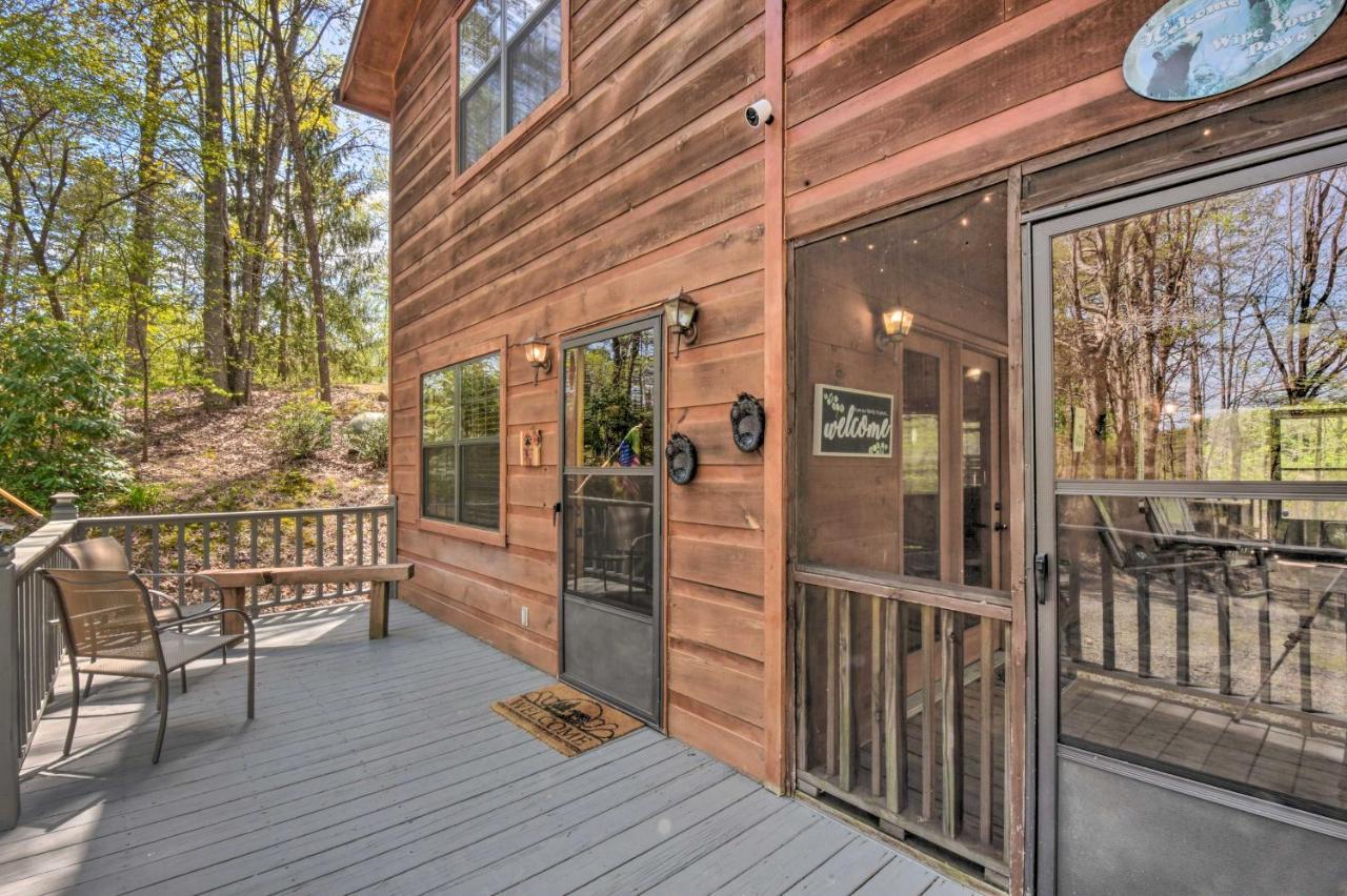 Cozy Hiawassee Cabin With Fire Pit And Mtn Views! Exterior photo